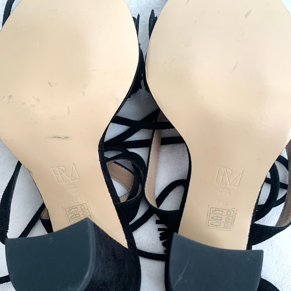 Pelle Moda Women's Faye Heel Sandal - Picture 8 of 11